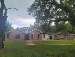 Pre-foreclosure in  THREE MILE RD Irvington, AL 36544