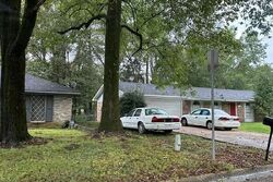 Pre-foreclosure in  Longwood Dr Jackson, MS 39212