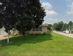 Pre-foreclosure in  5th St Sw Plainview, MN 55964