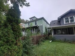 Pre-foreclosure in  Randolph Ave Saint Paul, MN 55102