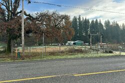 Pre-foreclosure in  SE Eagle Creek Rd Eagle Creek, OR 97022