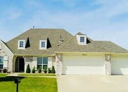 Pre-foreclosure in  E 50th Pl S Broken Arrow, OK 74014
