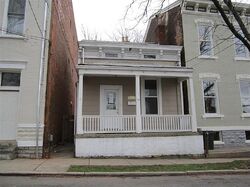 Pre-foreclosure in  Holman St Covington, KY 41011