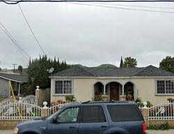 Pre-foreclosure in  W Harvard Blvd Santa Paula, CA 93060