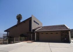 Pre-foreclosure in  Descanso Dr Hemet, CA 92544