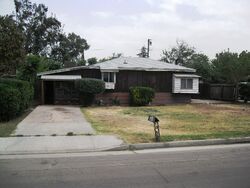 Pre-foreclosure in  Olive St Bakersfield, CA 93304