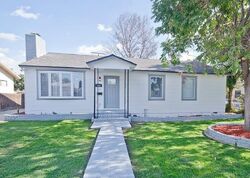 Pre-foreclosure in  Loma Linda Dr Bakersfield, CA 93305