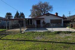 Pre-foreclosure in  Lakeshore Blvd Nice, CA 95464