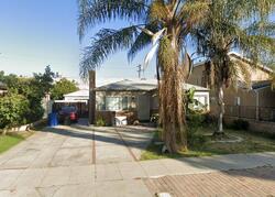 Pre-foreclosure in  Tiara St Van Nuys, CA 91401