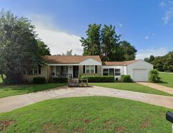 Pre-foreclosure in  NE 71st St Oklahoma City, OK 73105