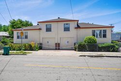Pre-foreclosure in  92nd Ave Oakland, CA 94603