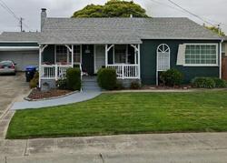 Pre-foreclosure in  Los Reyes Ave San Leandro, CA 94578