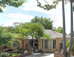 Pre-foreclosure in  S Rosewood Ave Santa Ana, CA 92707