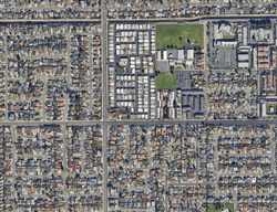 Pre-foreclosure in  Hazard Ave Garden Grove, CA 92844