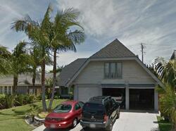 Pre-foreclosure in  Montauk Cir Huntington Beach, CA 92646