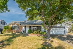 Pre-foreclosure in  Weldon Way Sacramento, CA 95825