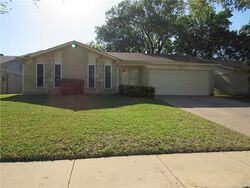 Pre-foreclosure in  Springlake Ct Irving, TX 75060