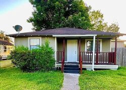 Pre-foreclosure in  Chew St Houston, TX 77020
