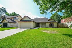 Pre-foreclosure in  LEXINGTON WOODS DR Spring, TX 77373
