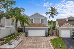 Pre-foreclosure in  SW 159th Way Fort Lauderdale, FL 33326