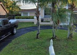  E Roundtable Rd, Fort Lauderdale FL