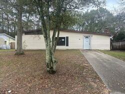 Pre-foreclosure in  Twinbrook Ave Pensacola, FL 32505