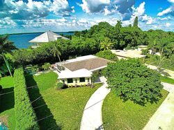 Pre-foreclosure in  E RIVER DR Fort Myers, FL 33916