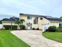 Pre-foreclosure in  Hounds Lake Ct Kissimmee, FL 34741