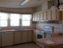 Pre-foreclosure in  Kim Dr Wesley Chapel, FL 33543