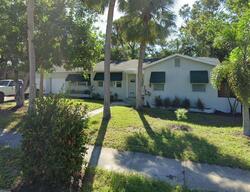 Pre-foreclosure in  E Harbor Dr S Saint Petersburg, FL 33705