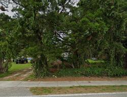 Pre-foreclosure in  Palmer Blvd Sarasota, FL 34232