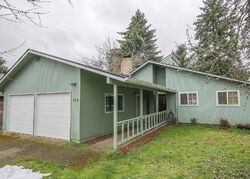 Pre-foreclosure in  Lynnbrook Dr Eugene, OR 97404