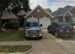  Englewood Dr, Pearland TX