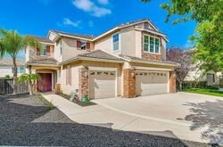 Pre-foreclosure in  Brickenridge Cir Murrieta, CA 92563