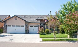 Pre-foreclosure in  Stagecoach Pl Tulare, CA 93274