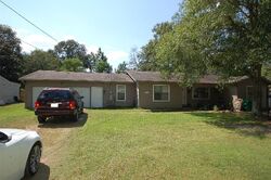 Pre-foreclosure in  N HOLLY AVE Cleveland, TX 77327