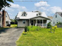 Pre-foreclosure in  Carroll St Saint Albans, WV 25177