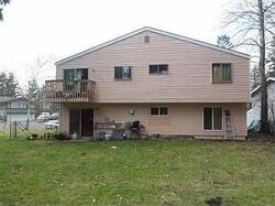 Pre-foreclosure in  184th Pl Se Kent, WA 98042