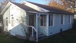 Pre-foreclosure in  S California Ave Tacoma, WA 98409