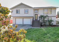 Pre-foreclosure in  Fire Mountain Ln Mount Vernon, WA 98274