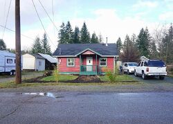 Pre-foreclosure in  Riddle St Darrington, WA 98241
