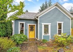 Pre-foreclosure in  Wilson Ave Bellingham, WA 98225