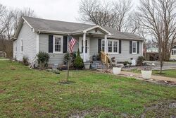 Pre-foreclosure Listing in Lyles Ln LYLES, TN 37098