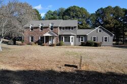 Pre-foreclosure in  MOCKINGBIRD LN Martin, TN 38237