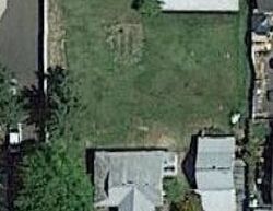 Pre-foreclosure in  Berrydale Ave Medford, OR 97501