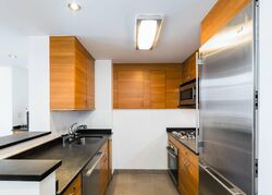 Pre-foreclosure in  E 87th St Apt R6b New York, NY 10128