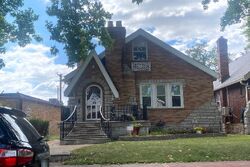 Pre-foreclosure in  WALSH ST Saint Louis, MO 63109