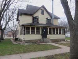  S Connecticut Ave, Mason City IA
