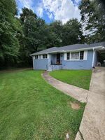 Pre-foreclosure in  S HAIRSTON RD Stone Mountain, GA 30088