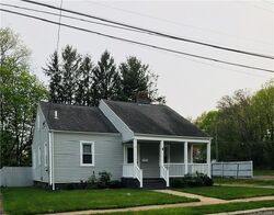 Pre-foreclosure in  Roosevelt St Hamden, CT 06514